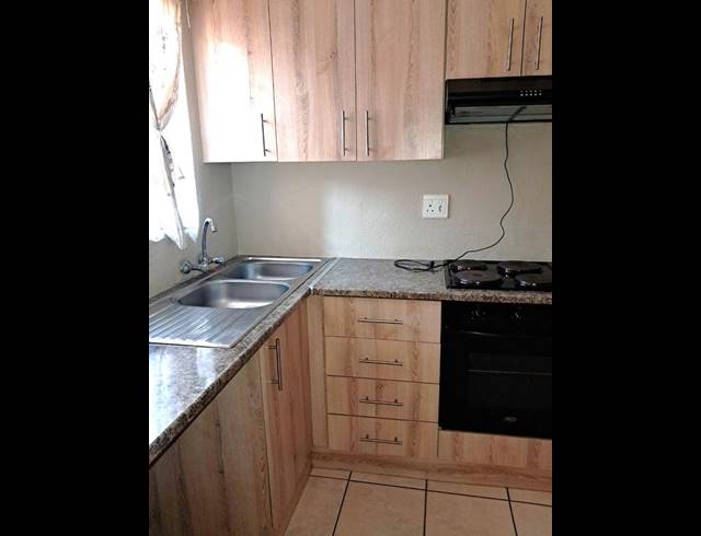 3 BEDROOM HOUSE FOR SALE IN THE ORCHARDS